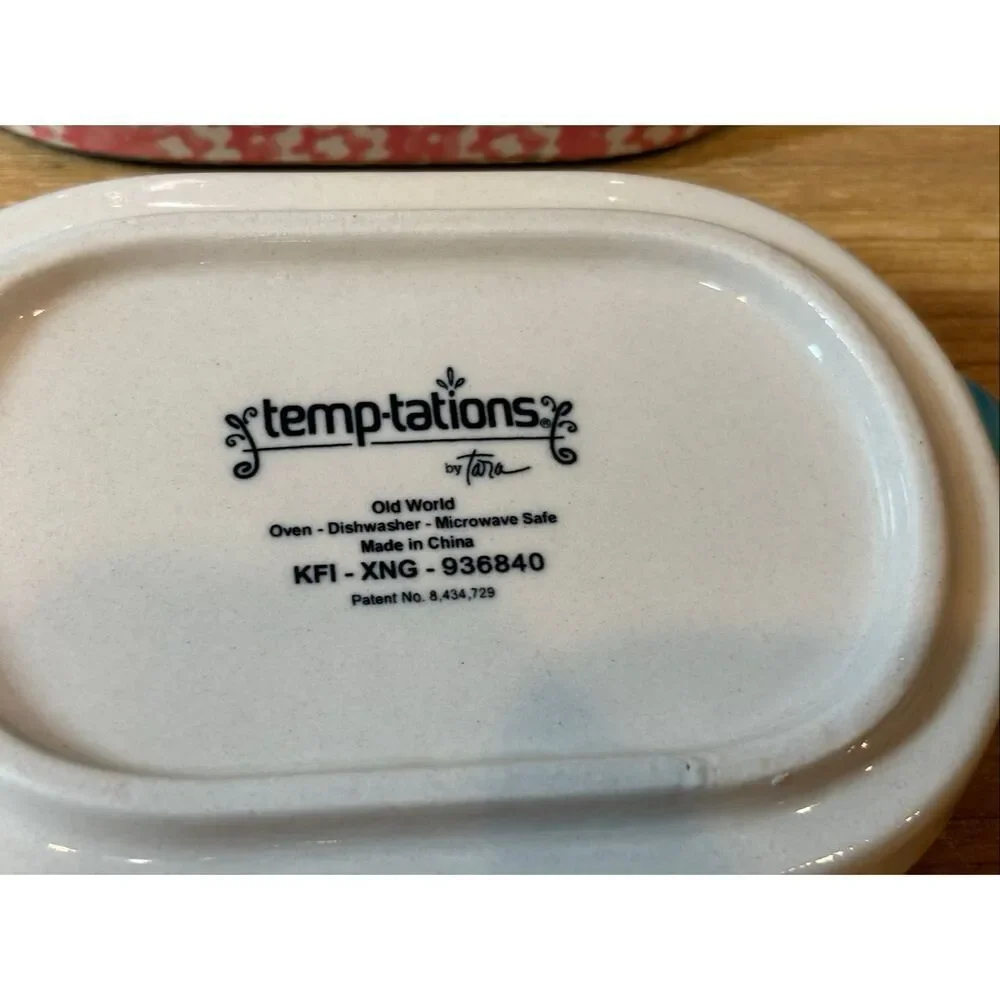 Temp-tations Easter Egg Hunt casserole baking dish w/lid 10oz